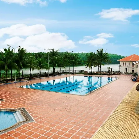 Vietnam Golf - Lake View Villas